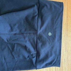 28inch size 6 Womens lululemon leggings